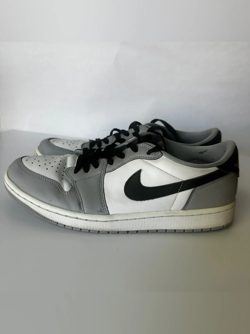 Jordan 1 low barons size 9.5 men’s